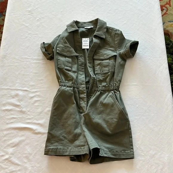 Bar lll Full Bloom dusty olive short sleeve jumpsuit romper XS NWT - Picture 3 of 6
